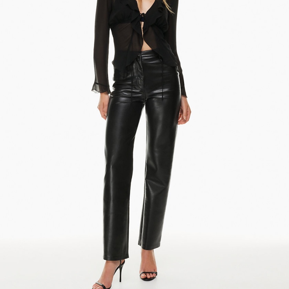 Aritzia Wilfred Black Leather Pants size 4